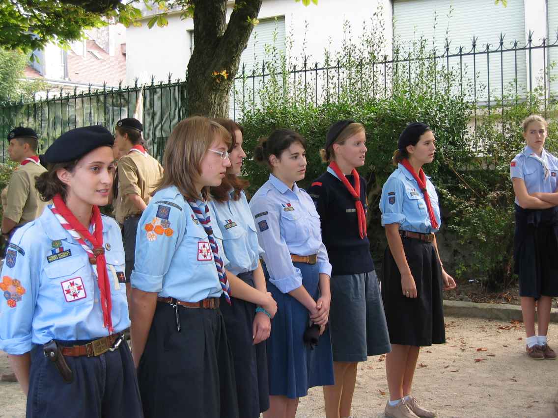 2008 037